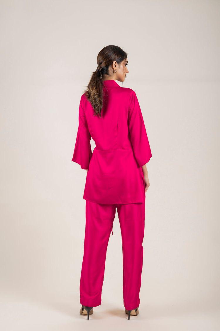 Knot satin coords
